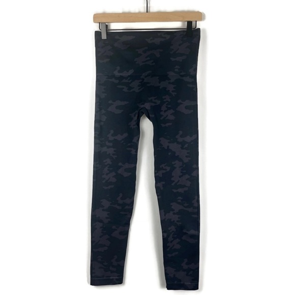 SPANX Black Camouflage Look At Me Now Seamless Leggings Size XL Active Workout - Picture 1 of 8